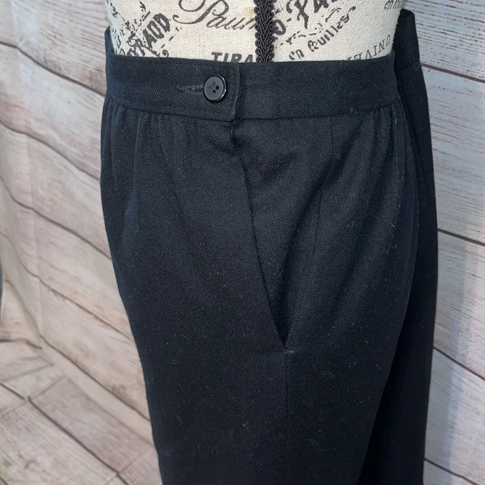 Pendleton Skirt Black Vintage Size 8P Petite Virgin Wool Midi